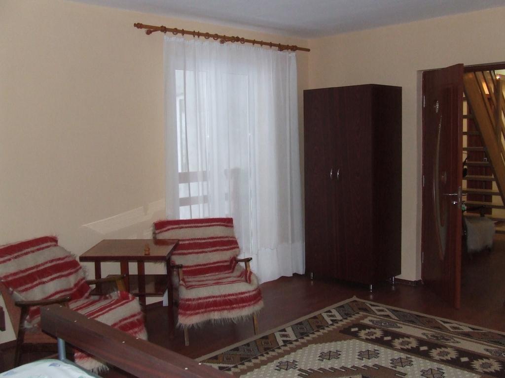 Villa Casa Bryanna Cavnic Zimmer foto